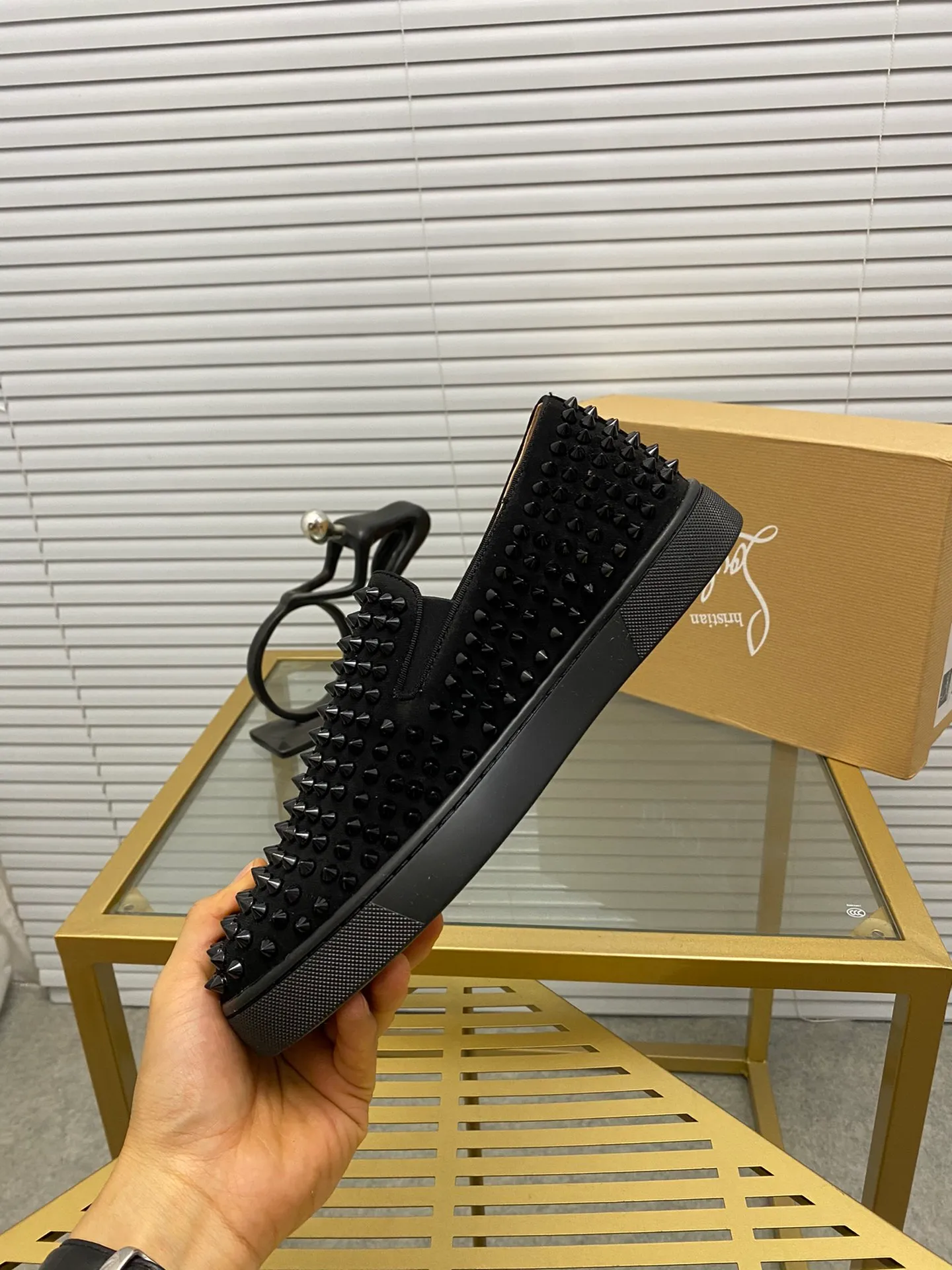 Ex-factory price 440. christian louboutin (CL red sole shoes) counter nail series, high-top casual sneakers for couples 📢 📢 📢 Exclusive hot style release 🎈🎈💪 Movable latex feet 👻 Finished outsole stitching line [satisfied] 😝Female 35-40# Male 38#-46, global supply😝 [Top version]: Original imported cowhide upper, top original leather lining, original molded TPU outsole, original 1:1 detail processing, original shoe last, large quantities in stock, rest assured as shown above